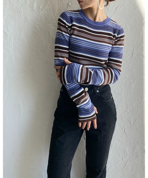 She's Closet(シーズクローゼット)の「フィンガーホールボーダー柄クルーネックタイト長袖リブニットプルオーバー(ニット/セーター・レディース・ブラック/ブルー/ラベンダー/グリーン・FREE)」の6枚目の写真