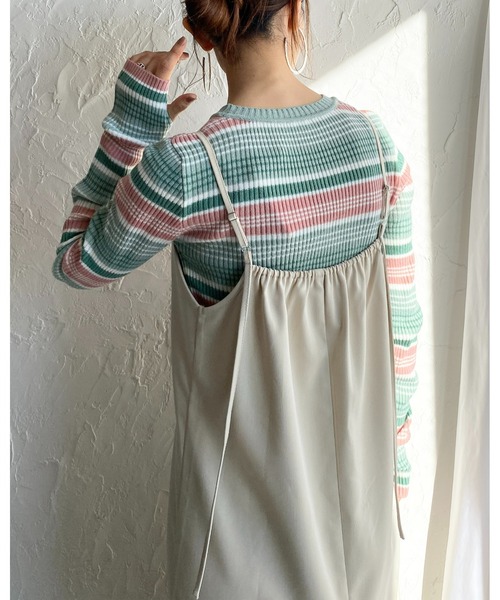 She's Closet(シーズクローゼット)の「フィンガーホールボーダー柄クルーネックタイト長袖リブニットプルオーバー(ニット/セーター・レディース・ブラック/ブルー/ラベンダー/グリーン・FREE)」の8枚目の写真