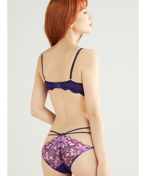 Ravijour（ラヴィジュール）の「ピクトリアルフラワー グラマー
