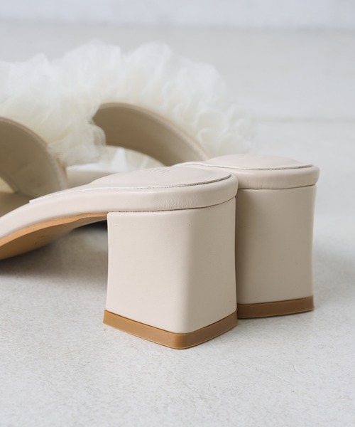 one after another NICE CLAUP（ワンアフターアナザーナイスクラップ）の「シアープリーツ×ラインストーンミュール（サンダル・レディース・アイボリー/ブラック・LARGE/SMALL/MEDIUM）」の9枚目の写真