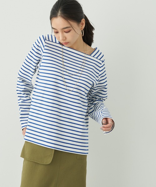 earth music&ecology(アースミュージックアンドエコロジー)の「スクエアネックボーダープルオーバー(Tシャツ/カットソー・レディース・ベージュ/ブラック/ブルー/ラベンダー・S/M)」の5枚目の写真