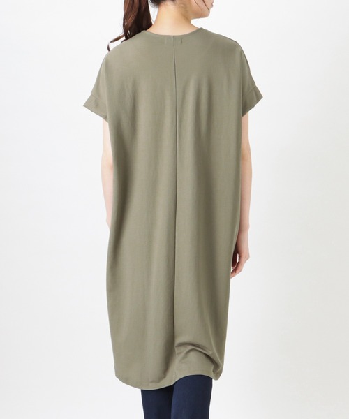 NAVY(ネイビー)の「SARARI 冷感スキッパーワンピース(ワンピース・レディース・ブルー/チャコール/カーキ/グレイッシュベージュ・フリー)」の10枚目の写真