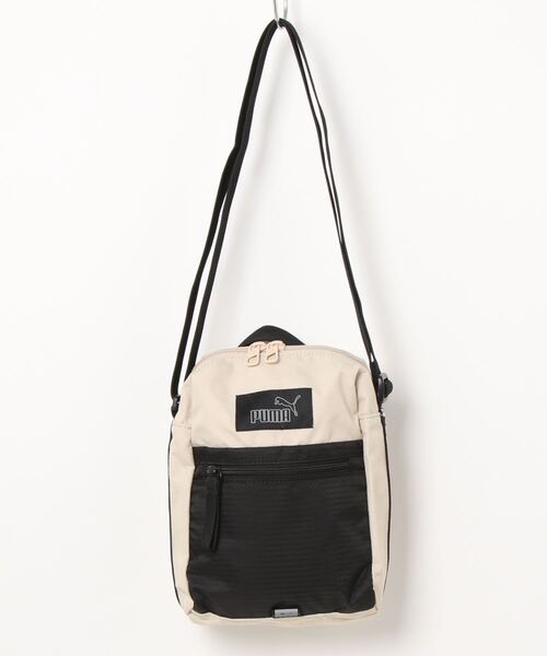 PUMA（プーマ）の「《PUMA》EVOESS ポータブル（ショルダーバッグ・メンズ・ブラック/ホワイト系その他/オリーブ・フリー）」の2枚目の写真