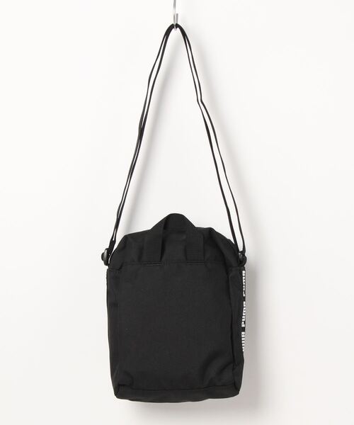 PUMA（プーマ）の「《PUMA》EVOESS ポータブル（ショルダーバッグ・メンズ・ブラック/ホワイト系その他/オリーブ・フリー）」の5枚目の写真