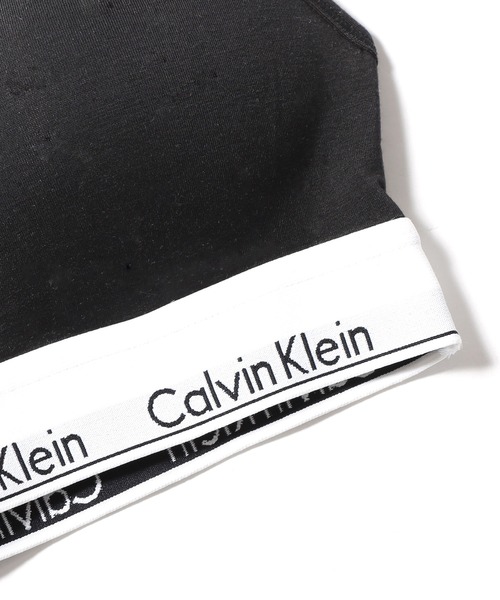 Calvin Klein（カルバン・クライン）の「Calvin Klein/カルバンクライン Lft Brltt-Scp Bck ブラレット ノンワイヤーブラジャー（スポーツブラ・レディース・ブラック/グレー/ホワイト・XS/S/M/L）」の7枚目の写真