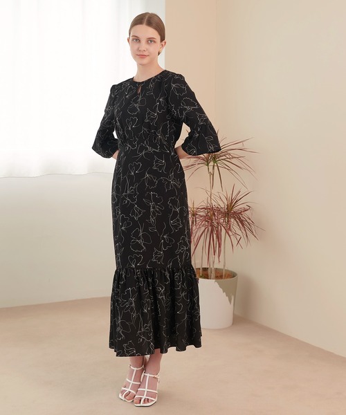 Kana(カナ)の「涙あき ライン フラワープリント ロング ティアード マーメード パーティー ドレス 結婚式 お呼ばれ オケージョン(ワンピース・レディース・アイボリー/ブラック・フリー)」の7枚目の写真