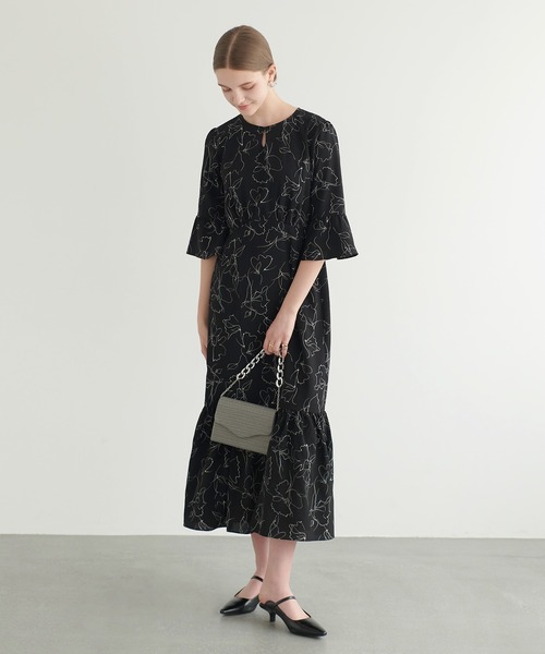 Kana(カナ)の「涙あき ライン フラワープリント ロング ティアード マーメード パーティー ドレス 結婚式 お呼ばれ オケージョン(ワンピース・レディース・アイボリー/ブラック・フリー)」の10枚目の写真