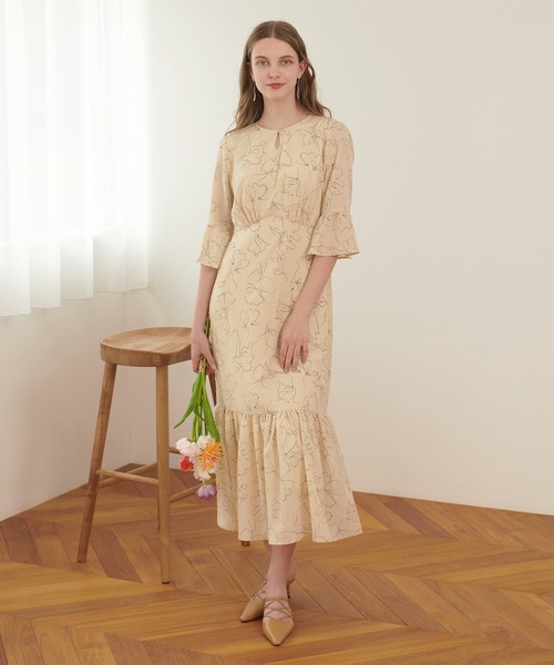 Kana(カナ)の「涙あき ライン フラワープリント ロング ティアード マーメード パーティー ドレス 結婚式 お呼ばれ オケージョン(ワンピース・レディース・アイボリー/ブラック・フリー)」の8枚目の写真