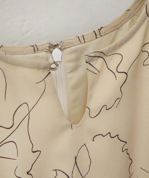 Kana(カナ)の「涙あき ライン フラワープリント ロング ティアード マーメード パーティー ドレス 結婚式 お呼ばれ オケージョン(ワンピース・レディース・アイボリー/ブラック・フリー)」の21枚目の写真