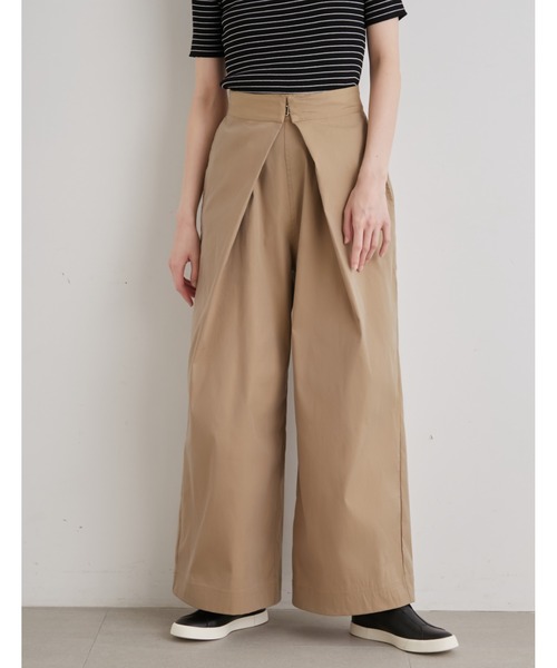 emmi(エミ)の「【emmi atelier】フロントタックワイドチノパンツ(チノパンツ・レディース・ベージュ・0/1)」の3枚目の写真