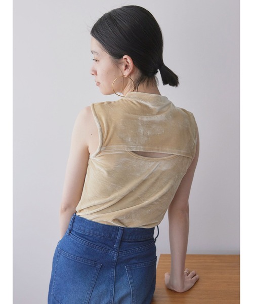 Stylevoice for xxx(スタイルヴォイスフォー)の「バックスリットベロアトップス(Tシャツ/カットソー・レディース・オートミール/ブラウン/ネイビー・FREE)」の20枚目の写真