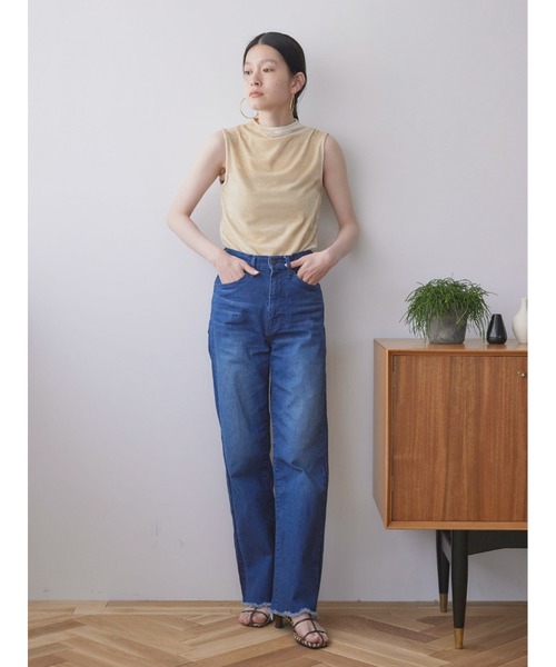 Stylevoice for xxx(スタイルヴォイスフォー)の「バックスリットベロアトップス(Tシャツ/カットソー・レディース・オートミール/ブラウン/ネイビー・FREE)」の17枚目の写真