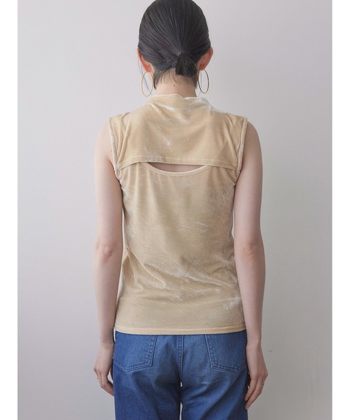 Stylevoice for xxx(スタイルヴォイスフォー)の「バックスリットベロアトップス(Tシャツ/カットソー・レディース・オートミール/ブラウン/ネイビー・FREE)」の11枚目の写真