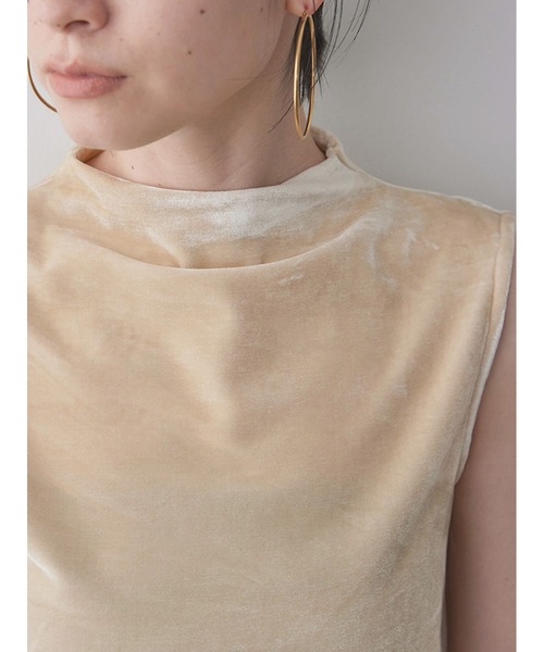 Stylevoice for xxx(スタイルヴォイスフォー)の「バックスリットベロアトップス(Tシャツ/カットソー・レディース・オートミール/ブラウン/ネイビー・FREE)」の10枚目の写真
