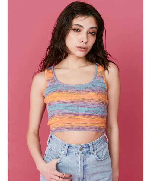 EVRIS（エヴリス）の「グラデボーダーニットタンクトップ（タンクトップ・レディース・オレンジ/グリーン/パープル/イエロー・FREE）」の4枚目の写真