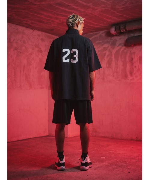 TOKYO 23（トウキョウニジュウサン）の「TOKYO 23 × ONEITA(R) QUARTER ZIP CADET COLLAR SHORT SLEEVE / トウキョウ23 × オニータ クォータージップ カデットカラー ショートスリーブ【SP】（Tシャツ/カットソー・メンズ・ブラウン/ブラック/ホワイト・M/L/XL）」の9枚目の写真