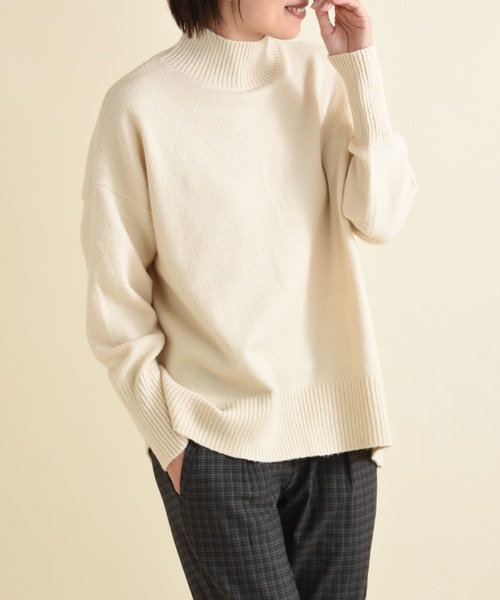 INTERPLANET（インタープラネット）の「バックスリットハイネックブークレニット（ニット/セーター・レディース・ピンク/チャコールグレー/ブラウン/アイボリー・FREE）」の6枚目の写真