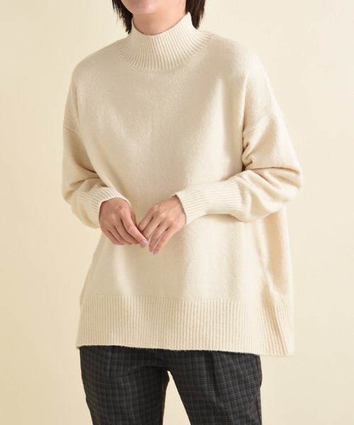 INTERPLANET（インタープラネット）の「バックスリットハイネックブークレニット（ニット/セーター・レディース・ピンク/チャコールグレー/ブラウン/アイボリー・FREE）」の5枚目の写真