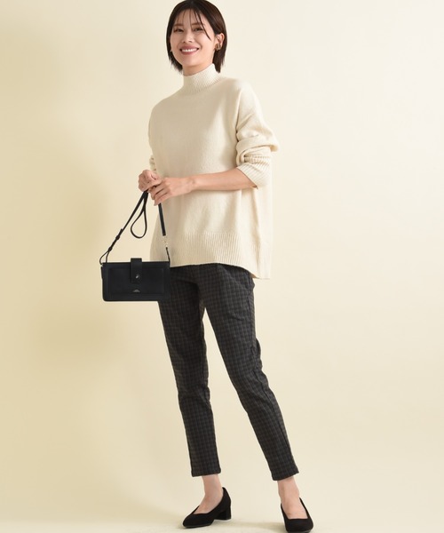 INTERPLANET（インタープラネット）の「バックスリットハイネックブークレニット（ニット/セーター・レディース・ピンク/チャコールグレー/ブラウン/アイボリー・FREE）」の10枚目の写真