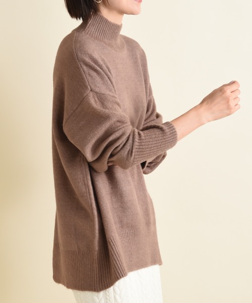 INTERPLANET（インタープラネット）の「バックスリットハイネックブークレニット（ニット/セーター・レディース・ピンク/チャコールグレー/ブラウン/アイボリー・FREE）」の15枚目の写真