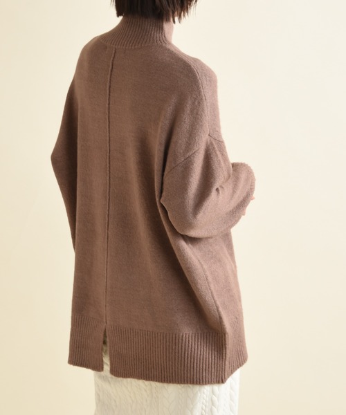 INTERPLANET（インタープラネット）の「バックスリットハイネックブークレニット（ニット/セーター・レディース・ピンク/チャコールグレー/ブラウン/アイボリー・FREE）」の16枚目の写真