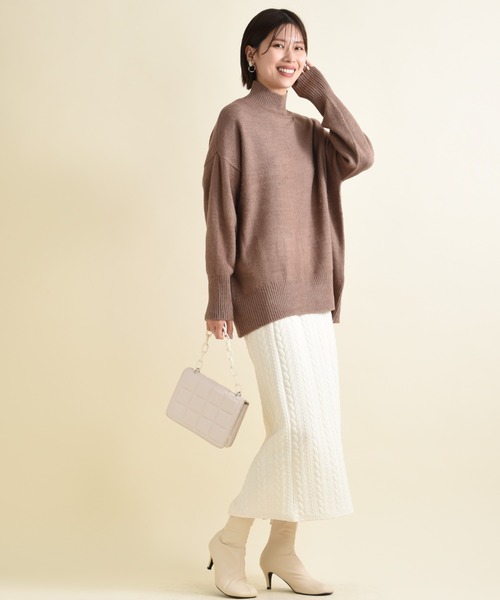 INTERPLANET（インタープラネット）の「バックスリットハイネックブークレニット（ニット/セーター・レディース・ピンク/チャコールグレー/ブラウン/アイボリー・FREE）」の21枚目の写真