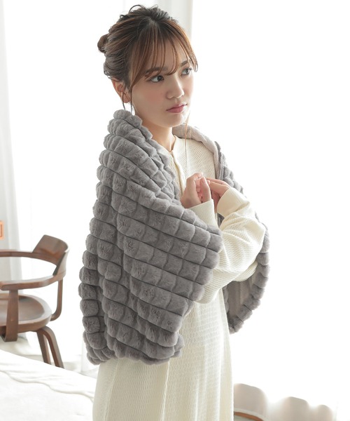 ALTROSE（アルトローズ）の「ブランケット ポコポコファー 3WAY ひざ掛け（ブランケット・レディース・ミント/グレー/アイボリー/ピンク/ブルー・FREE）」の11枚目の写真