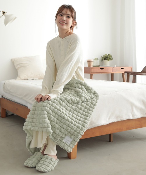 ALTROSE（アルトローズ）の「ブランケット ポコポコファー 3WAY ひざ掛け（ブランケット・レディース・ミント/グレー/アイボリー/ピンク/ブルー・FREE）」の19枚目の写真