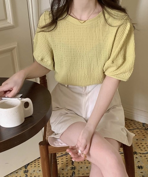 shopnikoniko（ショップニコニコ）の「ぽこぽこトップス 半袖 パフスリーブ ふくれジャガード（Tシャツ/カットソー・レディース・アイボリー/ブルー/ピンク/イエロー/パープル・フリー）」の4枚目の写真