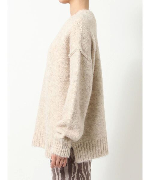 RESEXXY（リゼクシー）の「ルーズオーバーニットトップス（ニット/セーター・レディース・ベージュ/ホワイト/ピンク・FREE）」の5枚目の写真