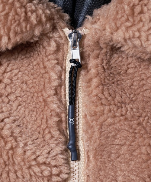 DELUXE(デラックス)の「NEACOLA(ブルゾン・メンズ・ブラック/ベージュ・SMALL/MEDIUM/LARGE)」の8枚目の写真