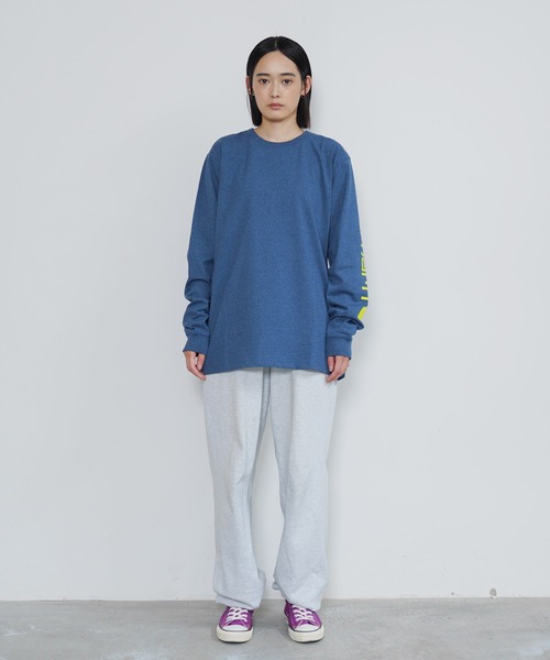 Carhartt(カーハート)の「Carhartt / カーハート SLEEVE LOGO T-SHIRT L/S 袖ロゴ ロンT(Tシャツ/カットソー・メンズ・ダークオリーブ/ブラック/バーガンディー/コバルトブルー/ブルー/ネイビー・XX-LARGE/SMALL/LARGE/X-LARGE/MEDIUM)」の16枚目の写真