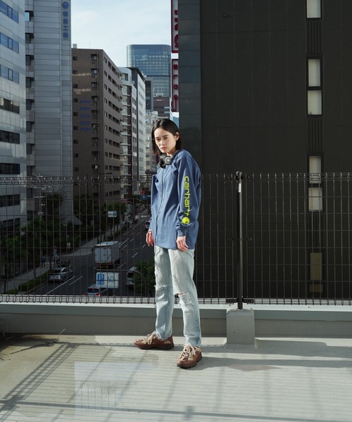 Carhartt(カーハート)の「Carhartt / カーハート SLEEVE LOGO T-SHIRT L/S 袖ロゴ ロンT(Tシャツ/カットソー・メンズ・ダークオリーブ/ブラック/バーガンディー/コバルトブルー/ブルー/ネイビー・XX-LARGE/SMALL/LARGE/X-LARGE/MEDIUM)」の11枚目の写真