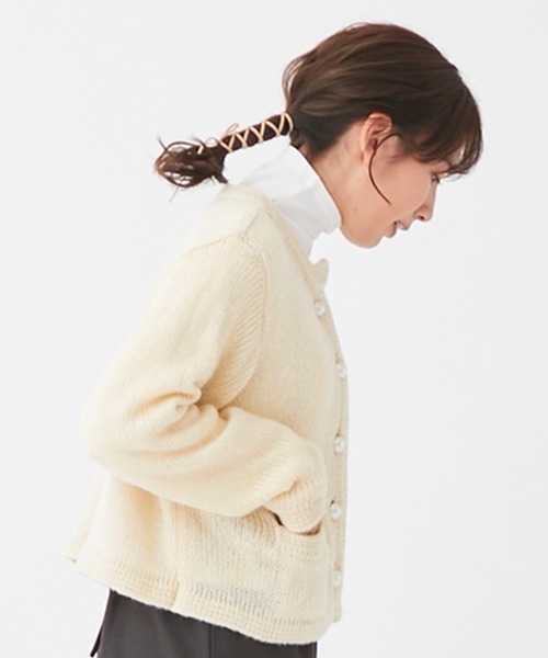 petit main LIEN(プティマインリアン)の「【LIEN】ボトルネックインナー(Tシャツ/カットソー・レディース・ブラック/ブルー/オフホワイト/チャコール・FREE)」の12枚目の写真