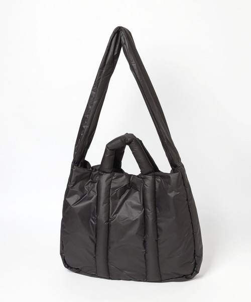 Anui（アニュイ）の「【UNISEX】クッションショルダートート（トートバッグ・レディース・ブラック/オフホワイト・FREE）」の8枚目の写真