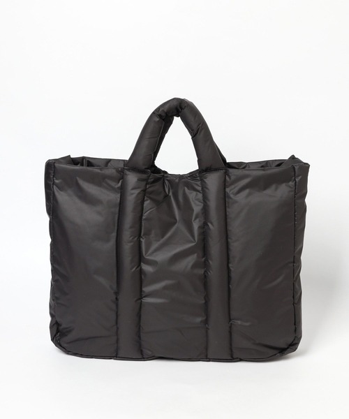 Anui（アニュイ）の「【UNISEX】クッションショルダートート（トートバッグ・レディース・ブラック/オフホワイト・FREE）」の11枚目の写真