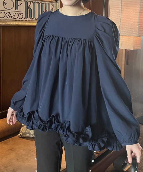 KOBE LETTUCE(コウベレタス)の「裾フリルブラウス(シャツ/ブラウス・レディース・オフホワイト/ブラック/ネイビー・M)」の1枚目の写真