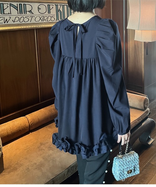 KOBE LETTUCE(コウベレタス)の「裾フリルブラウス(シャツ/ブラウス・レディース・オフホワイト/ブラック/ネイビー・M)」の6枚目の写真