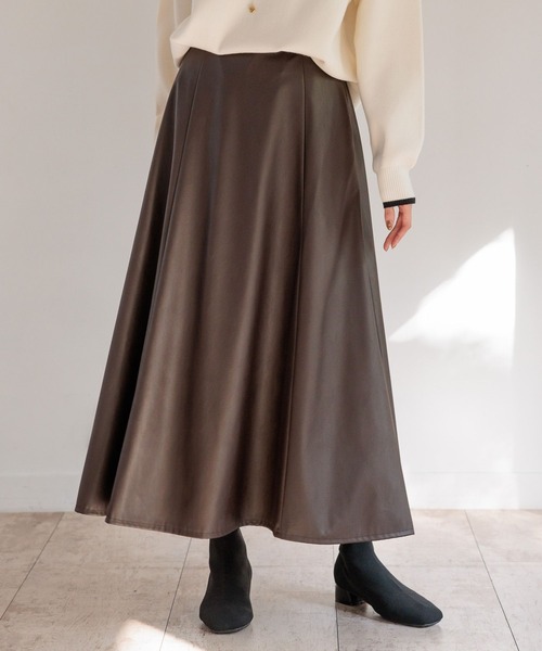 GLOBAL WORK（グローバルワーク）の「エコレザーフレアスカート/ 979216（スカート・レディース・ブラウン/ブラック・LARGE/MEDIUM）」の18枚目の写真