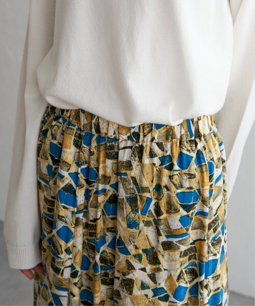 LBC(エルビーシー)の「水彩プリントマーメイドスカート(スカート・レディース・レッド/ブルー・M)」の15枚目の写真