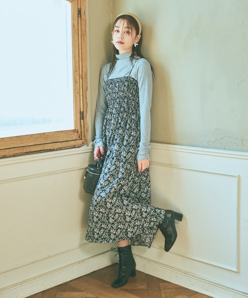 mysty woman（ミスティウーマン）の「プリーツクシュクシュプルオーバー　994447（Tシャツ/カットソー・レディース・グレイッシュブルー/アイボリー/ブラック・FREE）」の5枚目の写真