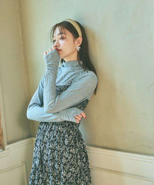 mysty woman（ミスティウーマン）の「プリーツクシュクシュプルオーバー　994447（Tシャツ/カットソー・レディース・グレイッシュブルー/アイボリー/ブラック・FREE）」の6枚目の写真