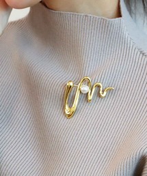 Jines（ジネス）の「パール ウェーブデザイン ブローチ（ブローチ/コサージュ）」