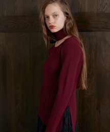 Shoulder Hole Choker Knit