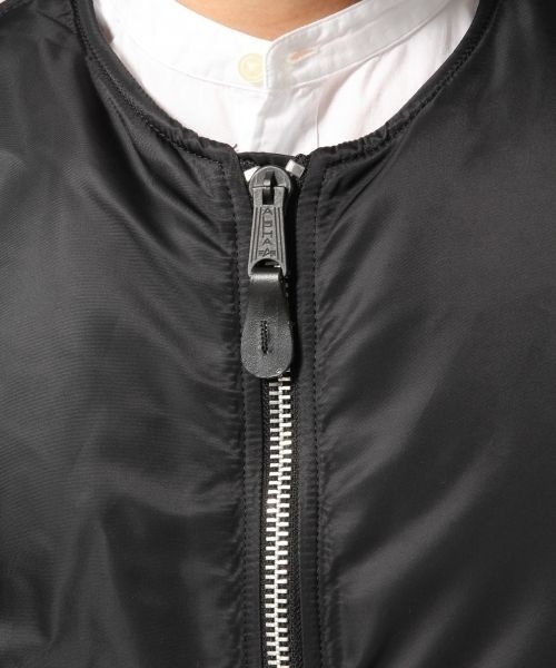 RAGEBLUE(レイジブルー)の「<ALPHA/アルファ>別注ノーカラーMA-1/565600(ブルゾン・メンズ・オリーブ/ホワイト/ブラック・LARGE/MEDIUM)」の13枚目の写真