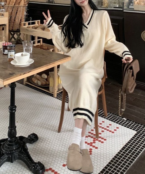 Miniministore(ミニミニストア)の「ニットワンピース ロング レディース秋冬(ワンピース・レディース・ブラック/ライトベージュ・フリー)」の14枚目の写真