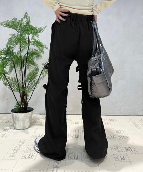 sedacle girl（セダクルガール）の「フロントリボンフレアパンツ（その他パンツ・レディース・ブラック/グレー・FREE/MEDIUM/LARGE）」の4枚目の写真