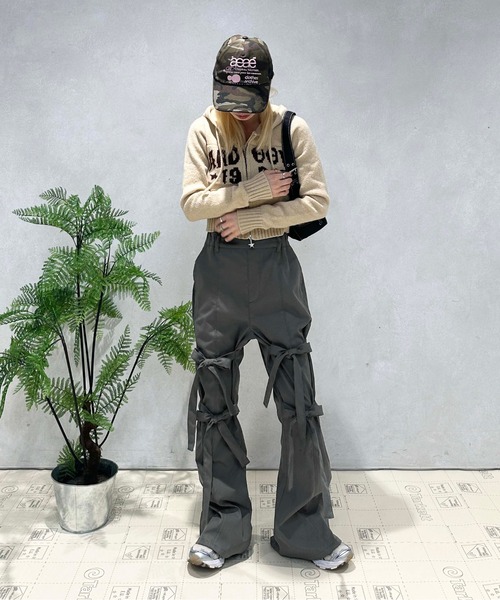 sedacle girl（セダクルガール）の「フロントリボンフレアパンツ（その他パンツ・レディース・ブラック/グレー・FREE/MEDIUM/LARGE）」の12枚目の写真