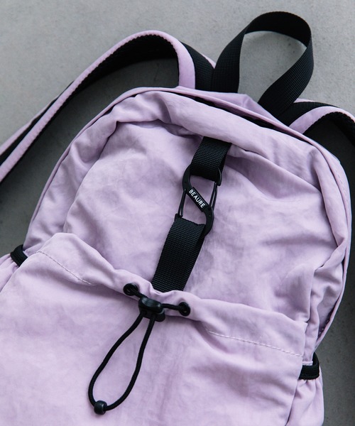 Beau're(ヴュレ)の「BEAURE ヴュレ ドロストポケット ナイロン 軽量 リュック(バックパック/リュック・レディース・アイボリー/ブラック/サックスブルー/ラベンダー/カーキ/キャメル/オレンジ/グレー・FREE)」の22枚目の写真