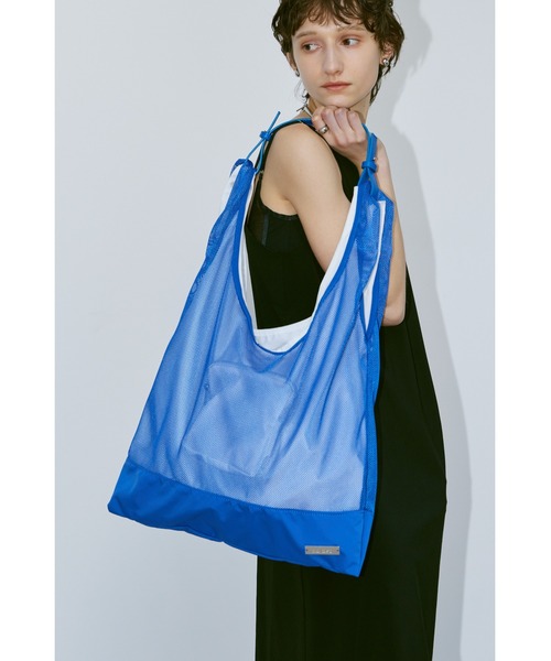 un/neu（アンノイ）の「マルチWAYメッシュレイヤードバッグ / 軽量 / A4収納可能 / ショルダーバッグ（トートバッグ・レディース・グレー/ブラック/ブルー・FREE）」の14枚目の写真